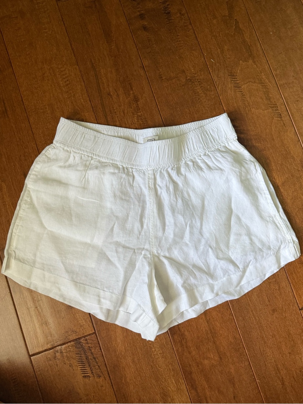 AYR The Shimmy Linen Shorts - Picture 4 of 5